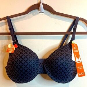 WARNER’S Sz 34B This is not  a Bra Padded Underwire Tee Bra